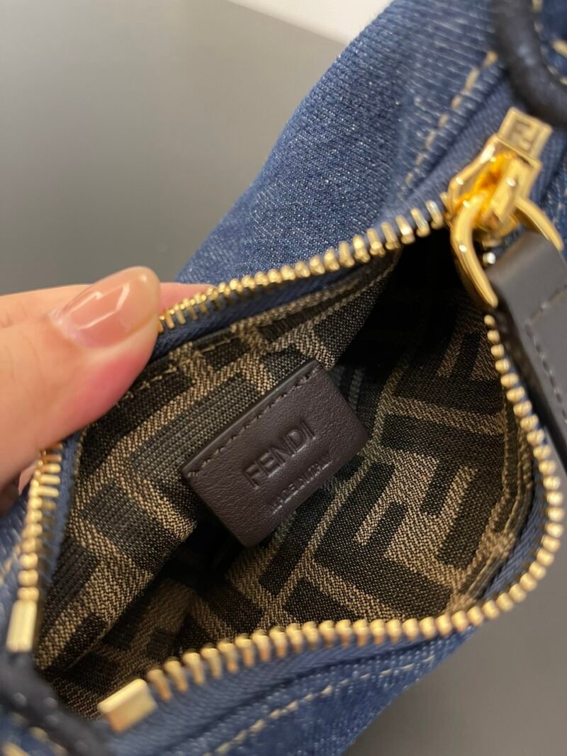 wsxc1687269534589_6.jpg Fendi Praphy-16.5x14x5CM