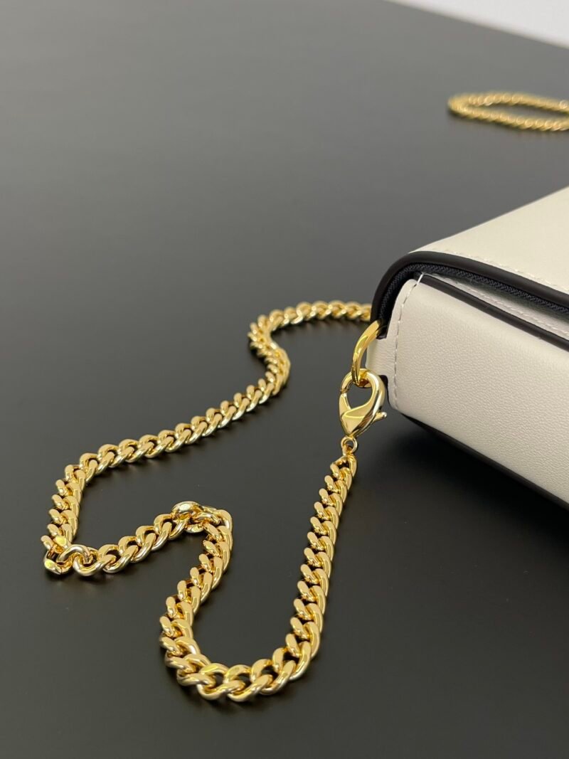 Fendi Wallet On Chain Bag-22x5x11CM