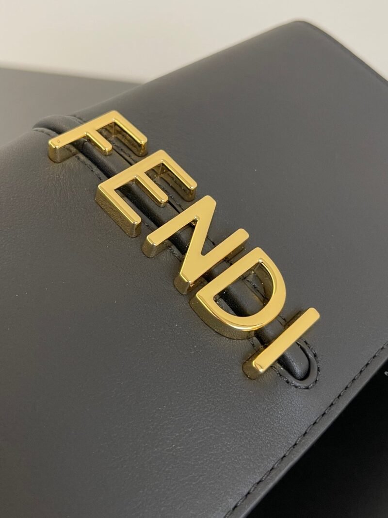 Fendi Wallet On Chain Bag-22x5x11CM