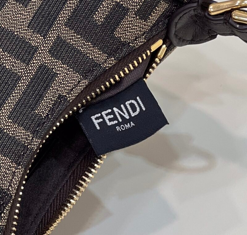 Fendi Graphy Bag-16.5x14x5CM