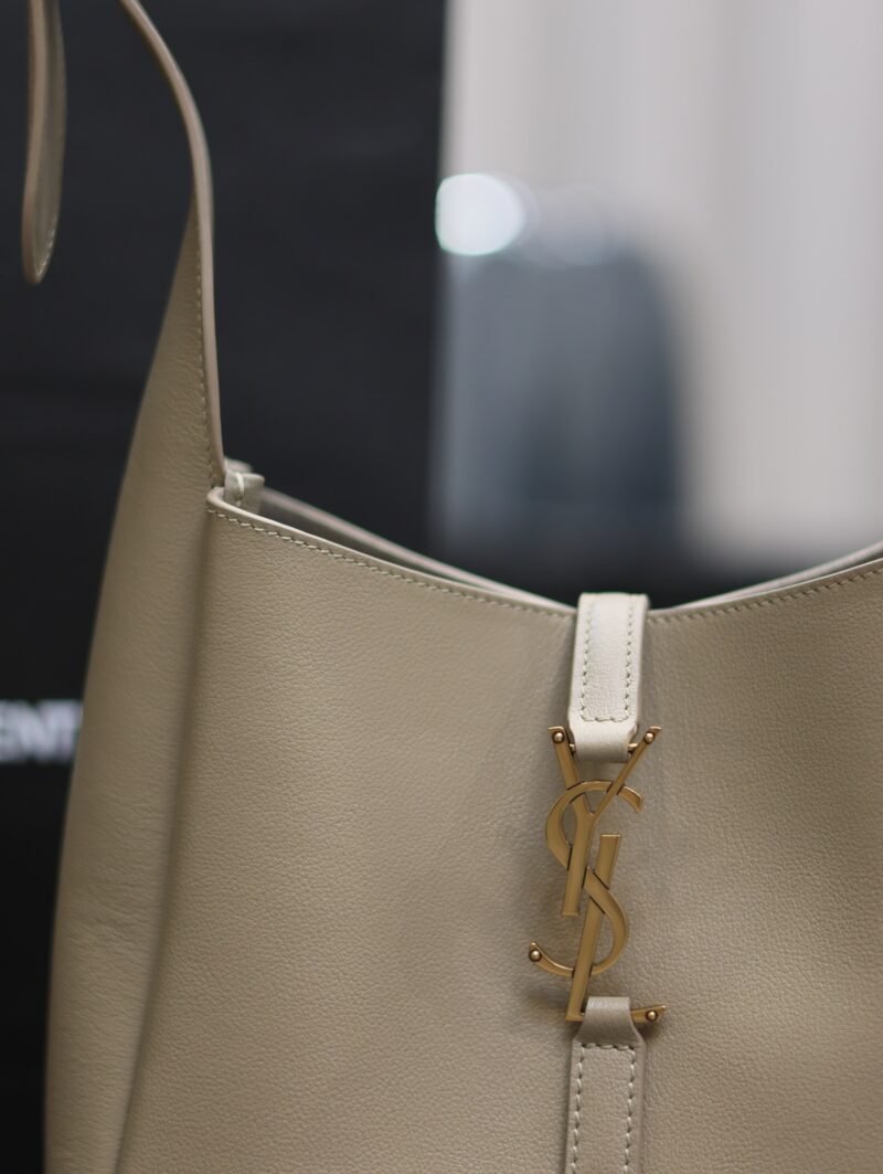 YSL Le5A7 Vintage Bag-23×22×8.5CM