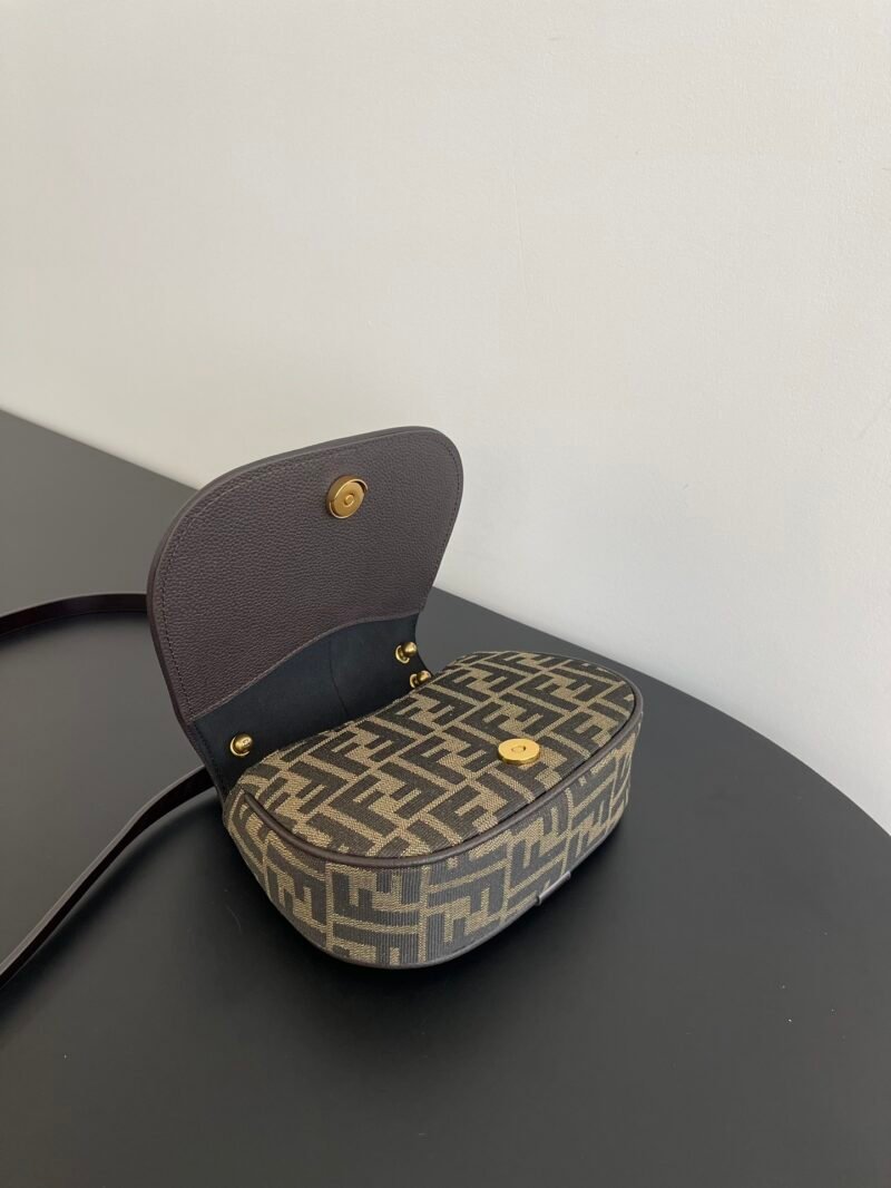 Fendi C’mon -21×6.5x15CM