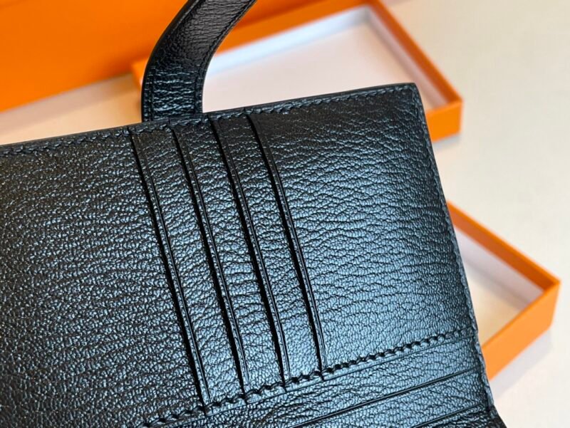 Hermes Bearn Wallet