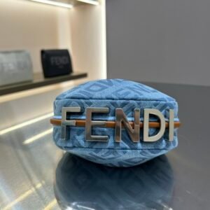 wsxc1696596978260_6.jpg Fendi Praphy-16.5x14x5CM