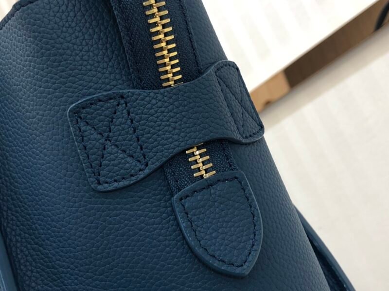 Celin* Luggage Handbags-26CM