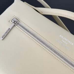 Balenciag Women’s Bel Air Small Clutch On Strap in Black-27*5*14CM