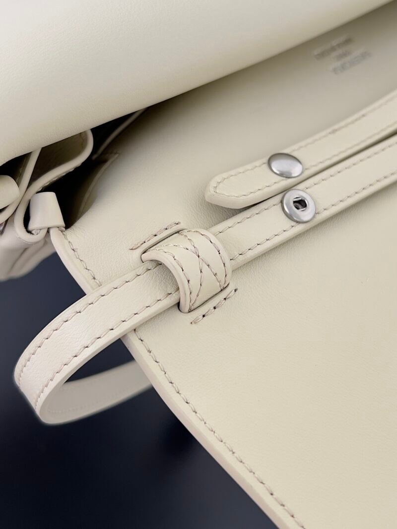 Balenciag Women’s Bel Air Small Clutch On Strap in Black-27*5*14CM