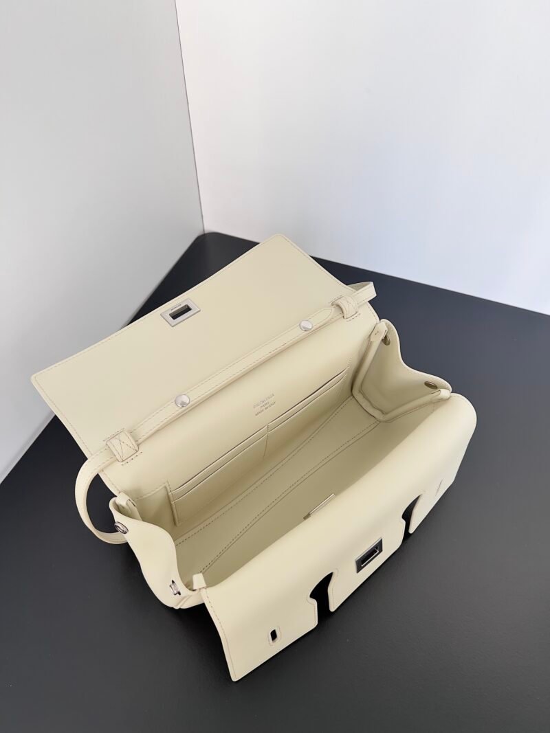 Balenciag Women’s Bel Air Small Clutch On Strap in Black-27*5*14CM