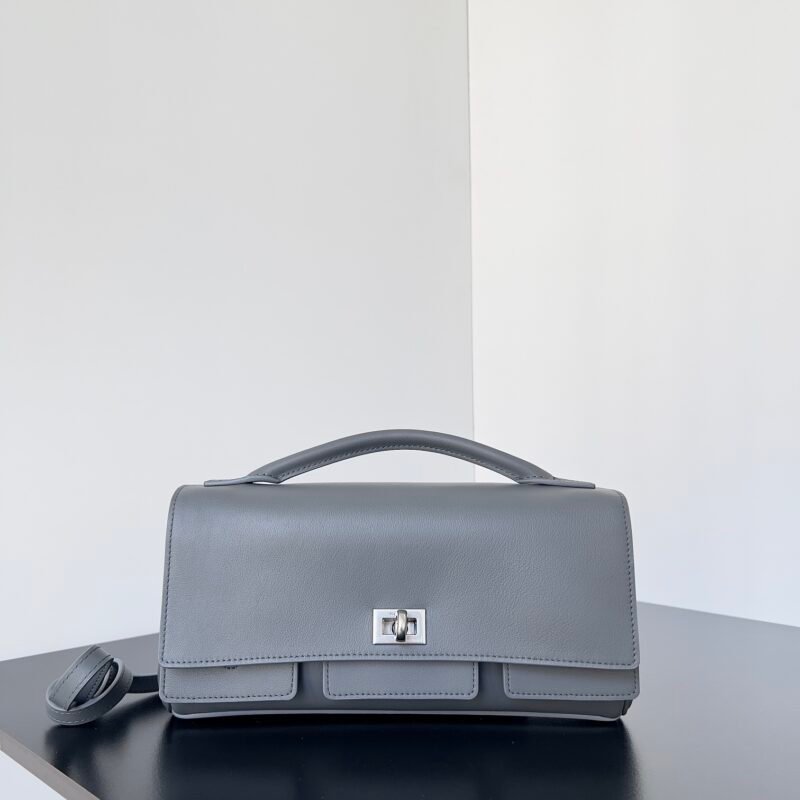 wsxc1745063678794_0.jpg Balenciag Women’s Bel Air Small Clutch On Strap in Black-27*5*14CM