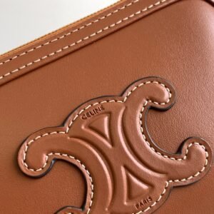 ww756533utyterytre_5_.jpg Celin Triomphe Shell Bag-16 X 11X 8CM