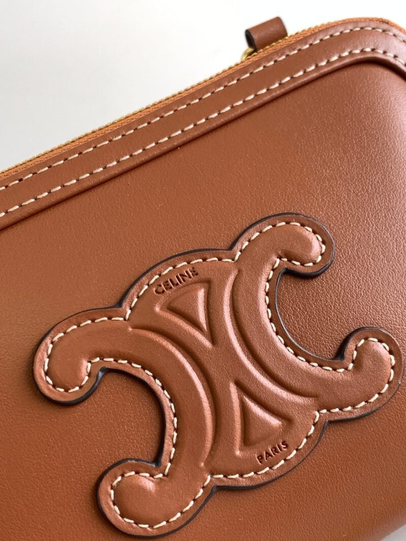 ww756533utyterytre_5_.jpg Celin Triomphe Shell Bag-16 X 11X 8CM